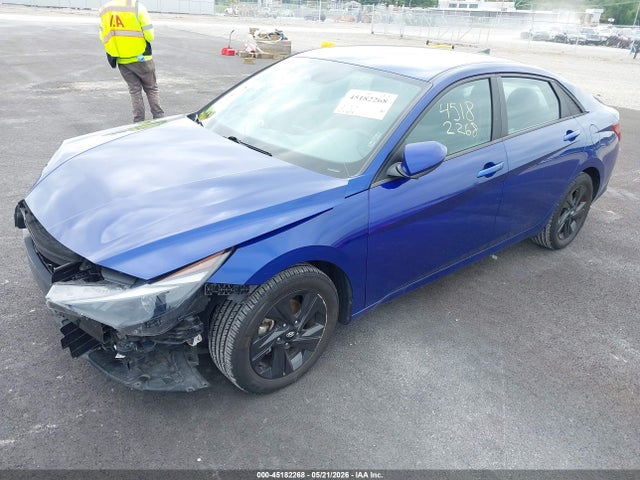 Продажа на аукционе авто 2022 Hyundai Elantra Sel, vin: 5NPLM4AG8NH070232, номер лота: 45182268