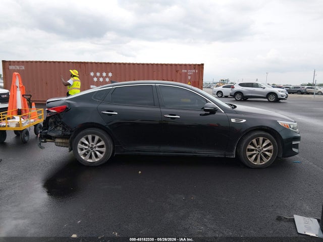 45182330 :رقم المزاد ، 5XXGT4L31GG052278 vin ، 2016 Kia Optima Lx مزاد بيع