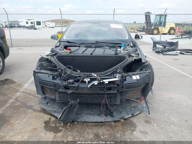 45182354 :رقم المزاد ، 5YJSA1E26JF284825 vin ، 2018 Tesla Model S 100d/75d/p100d مزاد بيع