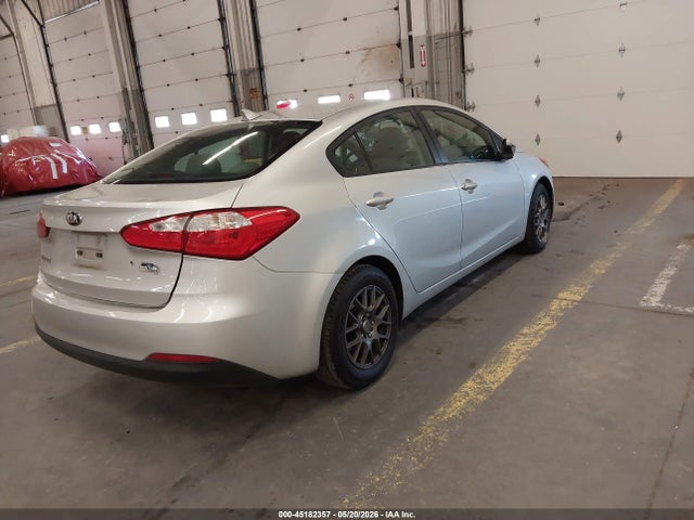 KIA FORTE LX 2015 KNAFK4A61F5393336 Image 4