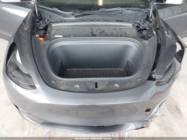 Продажа на аукционе авто 2023 Tesla Model Y Awd/long Range Dual Motor All-wheel Drive, vin: 7SAYGDEE1PF636516, номер лота: 45182397