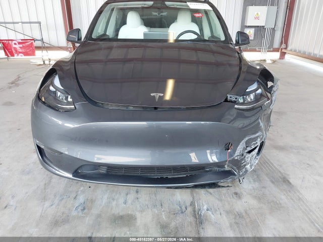 Продажа на аукционе авто 2023 Tesla Model Y Awd/long Range Dual Motor All-wheel Drive, vin: 7SAYGDEE1PF636516, номер лота: 45182397