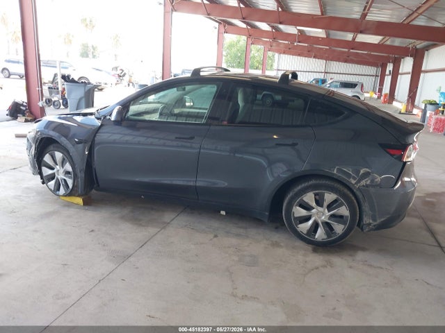Продажа на аукционе авто 2023 Tesla Model Y Awd/long Range Dual Motor All-wheel Drive, vin: 7SAYGDEE1PF636516, номер лота: 45182397