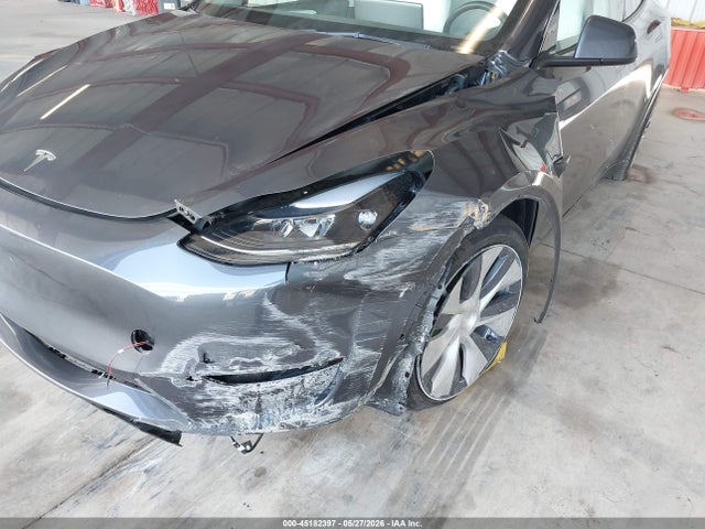 Продажа на аукционе авто 2023 Tesla Model Y Awd/long Range Dual Motor All-wheel Drive, vin: 7SAYGDEE1PF636516, номер лота: 45182397