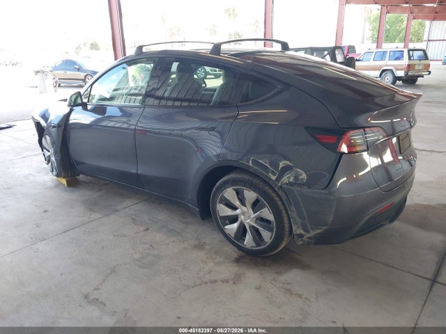 Продажа на аукционе авто 2023 Tesla Model Y Awd/long Range Dual Motor All-wheel Drive, vin: 7SAYGDEE1PF636516, номер лота: 45182397