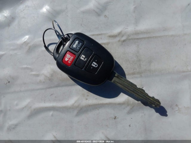 Продажа на аукционе авто 2017 Toyota Corolla Se, vin: 2T1BURHE9HC869618, номер лота: 45182432