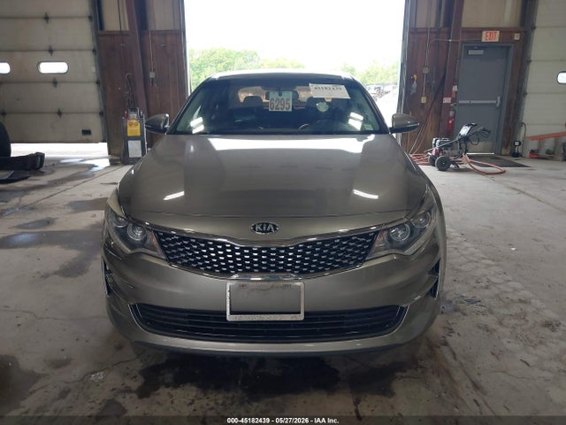 45182439 :رقم المزاد ، 5XXGU4L35HG144363 vin ، 2017 Kia Optima Ex مزاد بيع