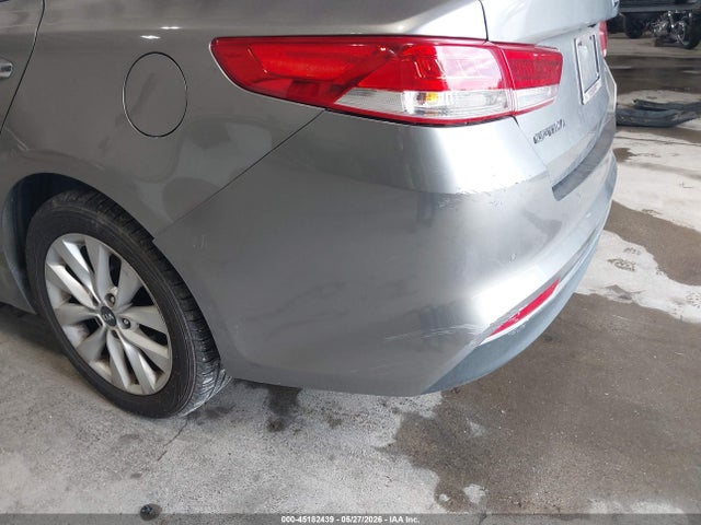 2017 Kia Optima Ex მანქანა იყიდება აუქციონზე, vin: 5XXGU4L35HG144363, აუქციონის ნომერი: 45182439