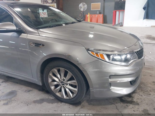 Auction sale of the 2017 Kia Optima Ex, vin: 5XXGU4L35HG144363, lot number: 45182439