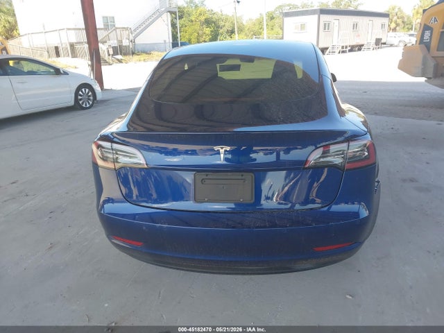 45182470 :رقم المزاد ، 5YJ3E1EB6NF181158 vin ، 2022 Tesla Model 3 Long Range Dual Motor All-wheel Drive مزاد بيع
