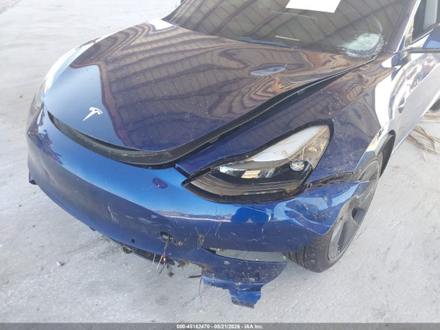 45182470 :رقم المزاد ، 5YJ3E1EB6NF181158 vin ، 2022 Tesla Model 3 Long Range Dual Motor All-wheel Drive مزاد بيع