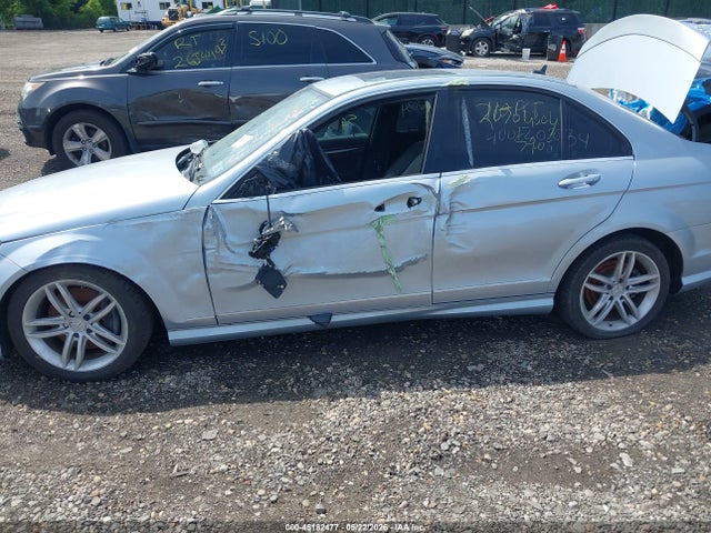 Продаж на аукціоні авто 2013 Mercedes-benz C 300 Sport 4matic, vin: WDDGF8AB3DA811888, номер лоту: 45182477