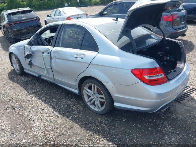 Продаж на аукціоні авто 2013 Mercedes-benz C 300 Sport 4matic, vin: WDDGF8AB3DA811888, номер лоту: 45182477