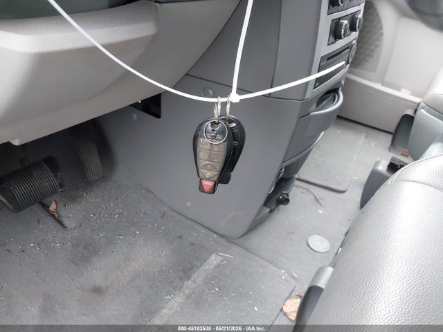 45182508 :رقم المزاد ، 2A8HR54P68R815875 vin ، 2008 Chrysler Town & Country Touring مزاد بيع