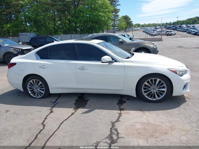 45182558 :رقم المزاد ، JN1EV7AR8KM556522 vin ، 2019 Infiniti Q50 3.0t Luxe مزاد بيع
