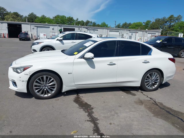 45182558 :رقم المزاد ، JN1EV7AR8KM556522 vin ، 2019 Infiniti Q50 3.0t Luxe مزاد بيع