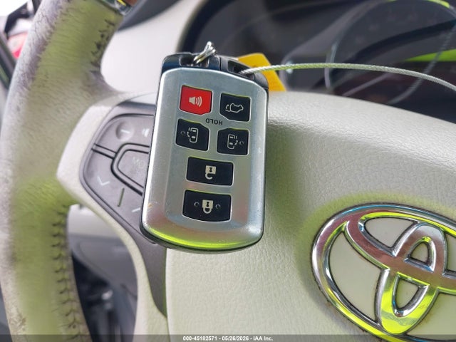 Aukcja sprzedaży 2014 Toyota Sienna Limited V6 7 Passenger, vin: 5TDYK3DC6ES460531, numer aukcji: 45182571