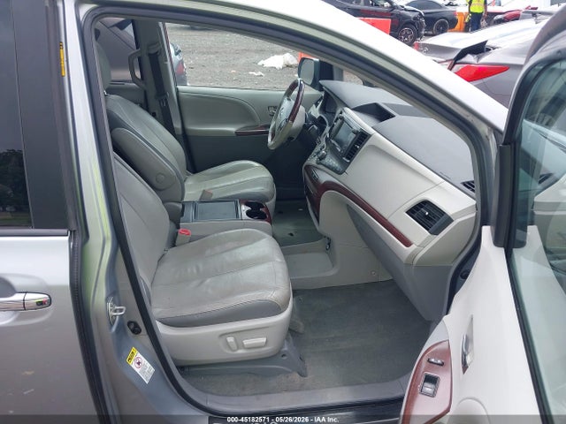Aukcja sprzedaży 2014 Toyota Sienna Limited V6 7 Passenger, vin: 5TDYK3DC6ES460531, numer aukcji: 45182571