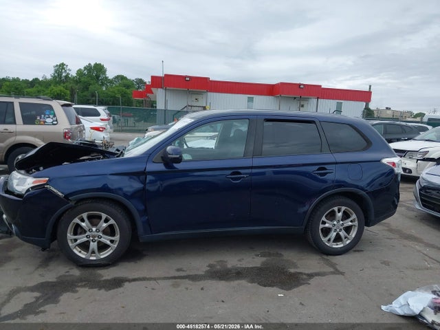 Продажа на аукционе авто 2015 Mitsubishi Outlander Se, vin: JA4AD3A39FZ005876, номер лота: 45182574