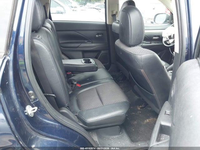 Продажа на аукционе авто 2015 Mitsubishi Outlander Se, vin: JA4AD3A39FZ005876, номер лота: 45182574