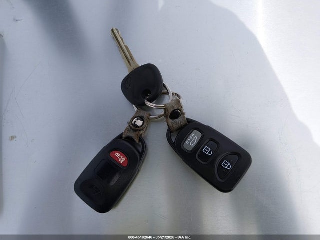 2013 Hyundai Elantra Gls მანქანა იყიდება აუქციონზე, vin: 5NPDH4AE3DH275981, აუქციონის ნომერი: 45182646