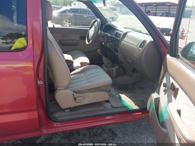45182669 :رقم المزاد ، 4TAVL52N9XZ414303 vin ، 1999 Toyota Tacoma مزاد بيع