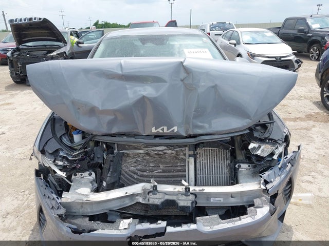 5XXG14J26NG157749 KIA K5 LXS