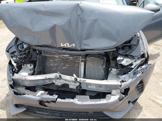 5XXG14J26NG157749 KIA K5 LXS