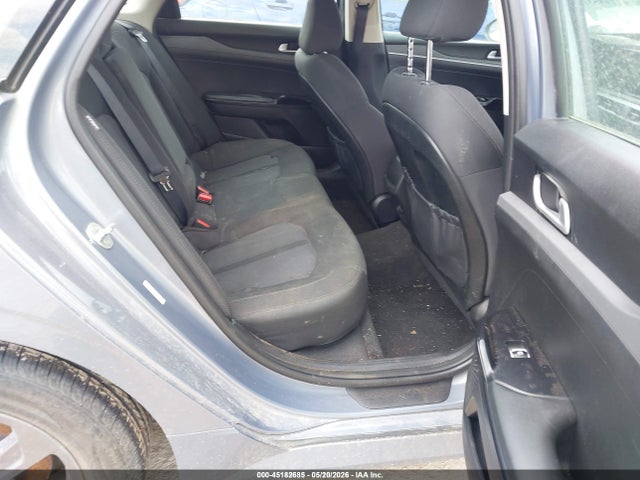 5XXG14J26NG157749 KIA K5 LXS