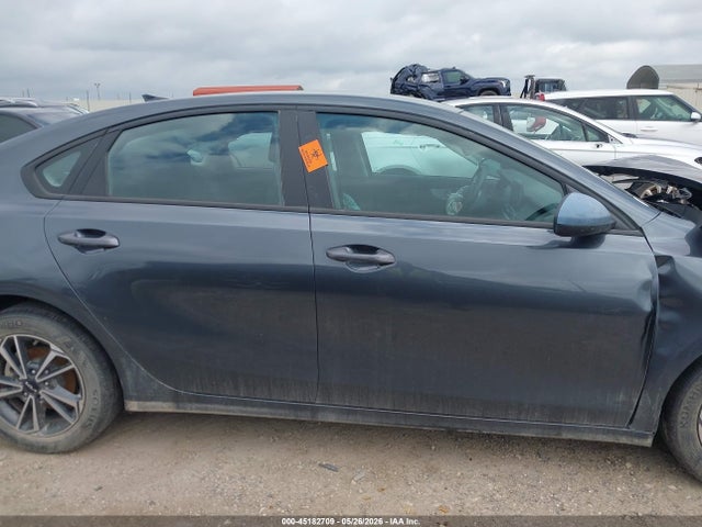 KIA Forte Lxs 2023 3KPF24AD3PE567754 Image 13