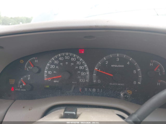 2001 Ford Expedition Xlt მანქანა იყიდება აუქციონზე, vin: 1FMRU15W81LA32317, აუქციონის ნომერი: 45182759