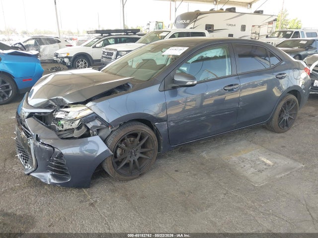 Toyota COROLLA SE 2018 5YFBURHE3JP751537 Image 2