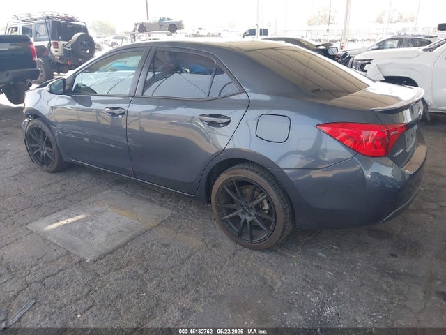 Toyota COROLLA SE 2018 5YFBURHE3JP751537 Image 3