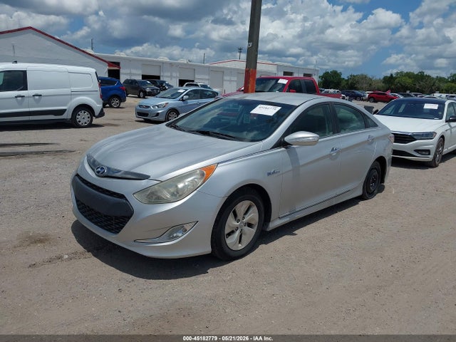 2013 Hyundai Sonata Hybrid მანქანა იყიდება აუქციონზე, vin: KMHEC4A48DA083968, აუქციონის ნომერი: 45182779