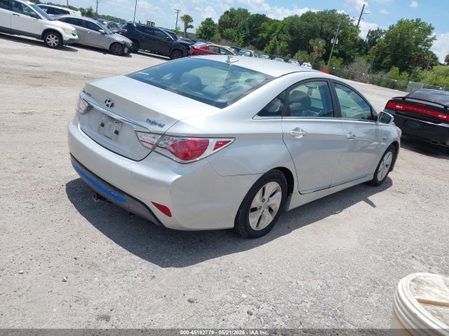 2013 Hyundai Sonata Hybrid მანქანა იყიდება აუქციონზე, vin: KMHEC4A48DA083968, აუქციონის ნომერი: 45182779