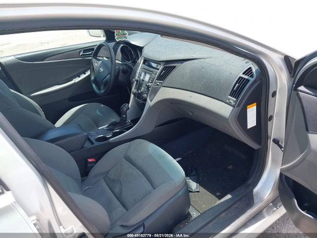 2013 Hyundai Sonata Hybrid მანქანა იყიდება აუქციონზე, vin: KMHEC4A48DA083968, აუქციონის ნომერი: 45182779