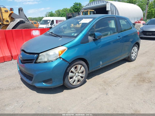 45182798 :رقم المزاد ، JTDJTUD39CD508536 vin ، 2012 Toyota Yaris Le مزاد بيع
