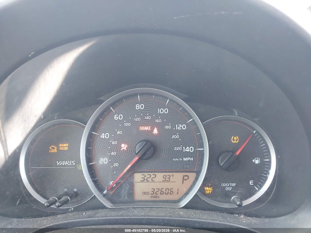 45182798 :رقم المزاد ، JTDJTUD39CD508536 vin ، 2012 Toyota Yaris Le مزاد بيع
