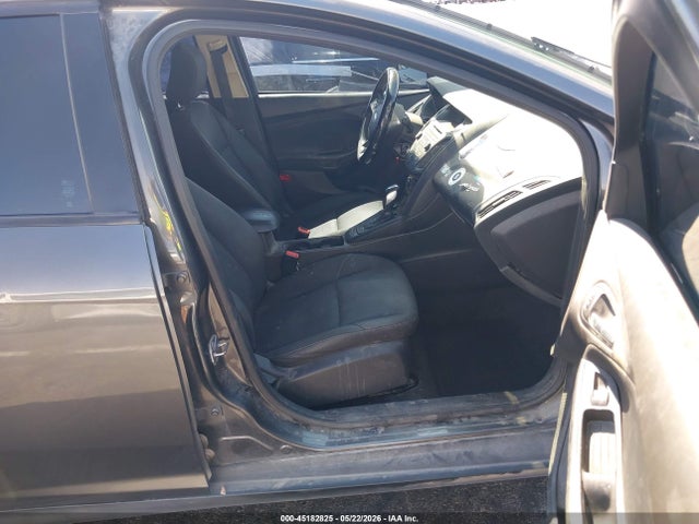 Продажа на аукционе авто 2016 Ford Focus Se, vin: 1FADP3K28GL230459, номер лота: 45182825