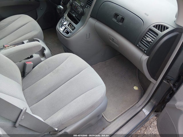 45182840 :رقم المزاد ، KNDMC233676032081 vin ، 2007 Hyundai Entourage Gls/limited/se مزاد بيع