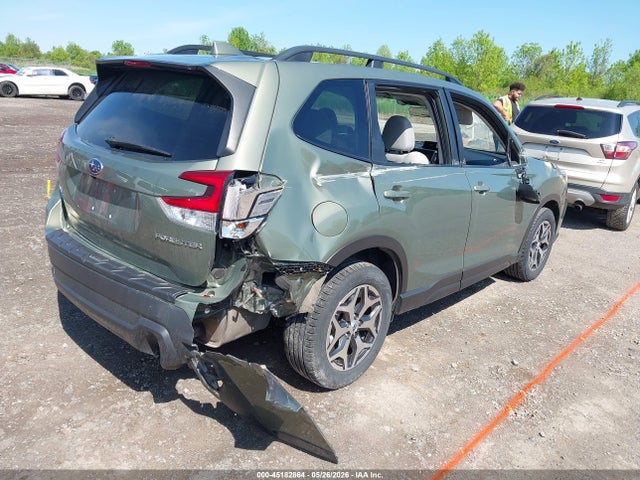 45182864 :رقم المزاد ، JF2SKAFC8MH554549 vin ، 2021 Subaru Forester Premium مزاد بيع