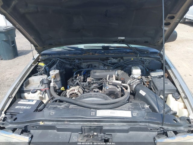45182918 :رقم المزاد ، 1GCCT19W918130685 vin ، 2001 Chevrolet S-10 Ls مزاد بيع