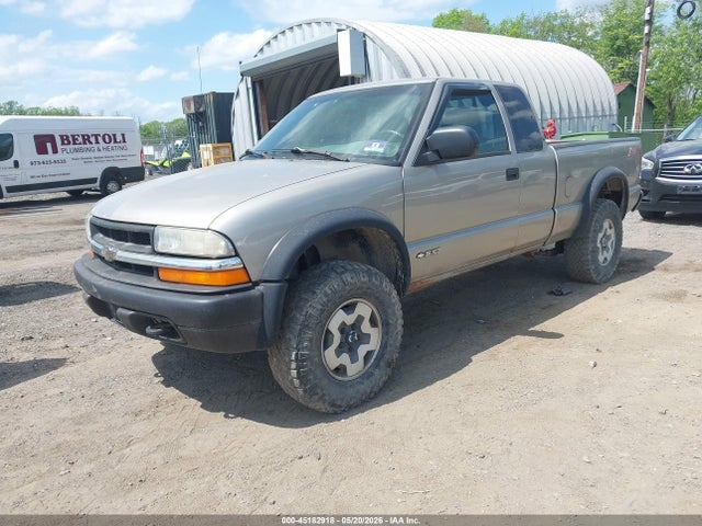 45182918 :رقم المزاد ، 1GCCT19W918130685 vin ، 2001 Chevrolet S-10 Ls مزاد بيع