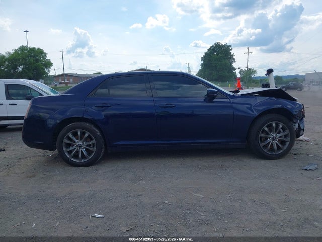 Chrysler 300 300s 2014 2C3CCAGG5EH222568 Image 14