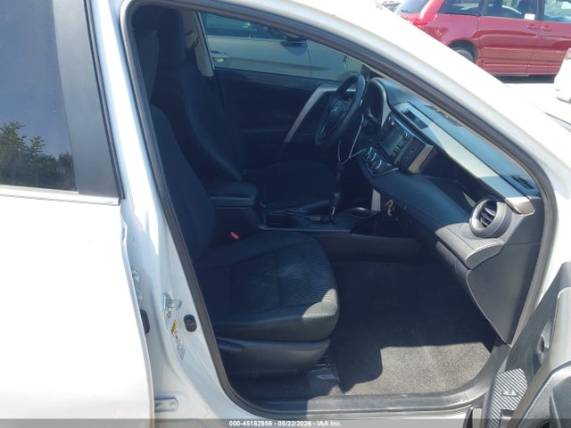Toyota RAV4 LE 2014 2T3ZFREV3EW083831 Image 5