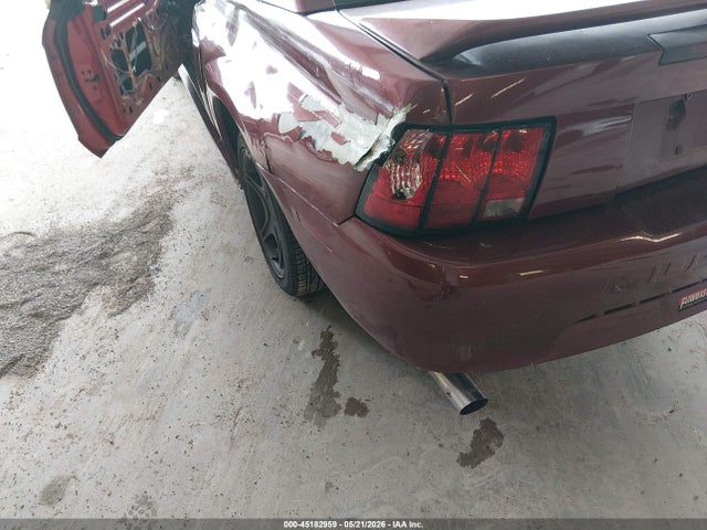 2000 Ford Mustang მანქანა იყიდება აუქციონზე, vin: 1FAFP4049YF307665, აუქციონის ნომერი: 45182959