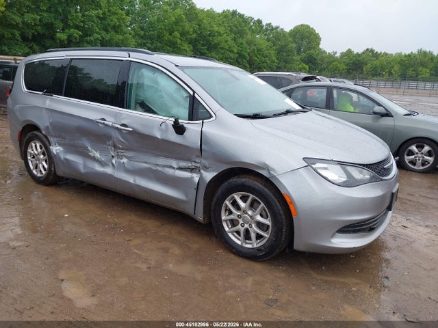 45182996 :رقم المزاد ، 2C4RC1DG4HR621254 vin ، 2017 Chrysler Pacifica Touring مزاد بيع