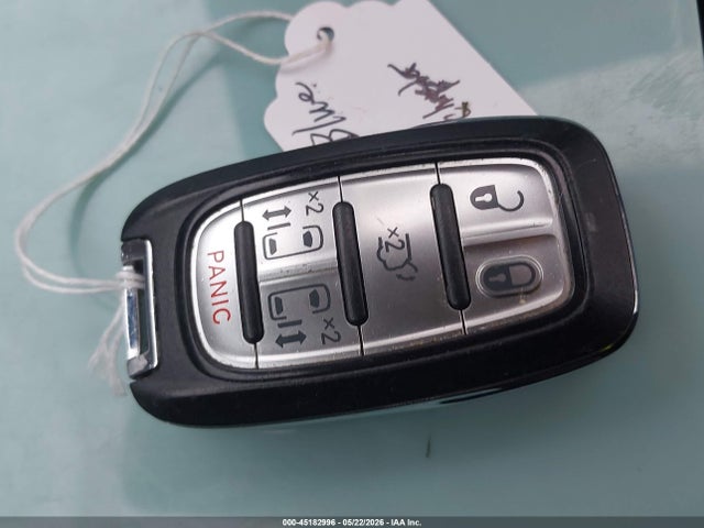 45182996 :رقم المزاد ، 2C4RC1DG4HR621254 vin ، 2017 Chrysler Pacifica Touring مزاد بيع
