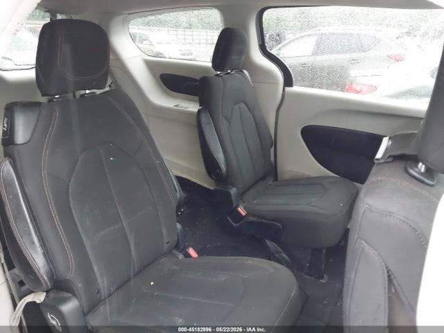 45182996 :رقم المزاد ، 2C4RC1DG4HR621254 vin ، 2017 Chrysler Pacifica Touring مزاد بيع