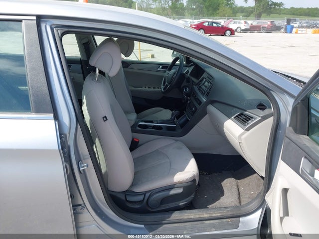 Продажа на аукционе авто 2015 Hyundai Sonata Se, vin: 5NPE24AF1FH130312, номер лота: 45183012
